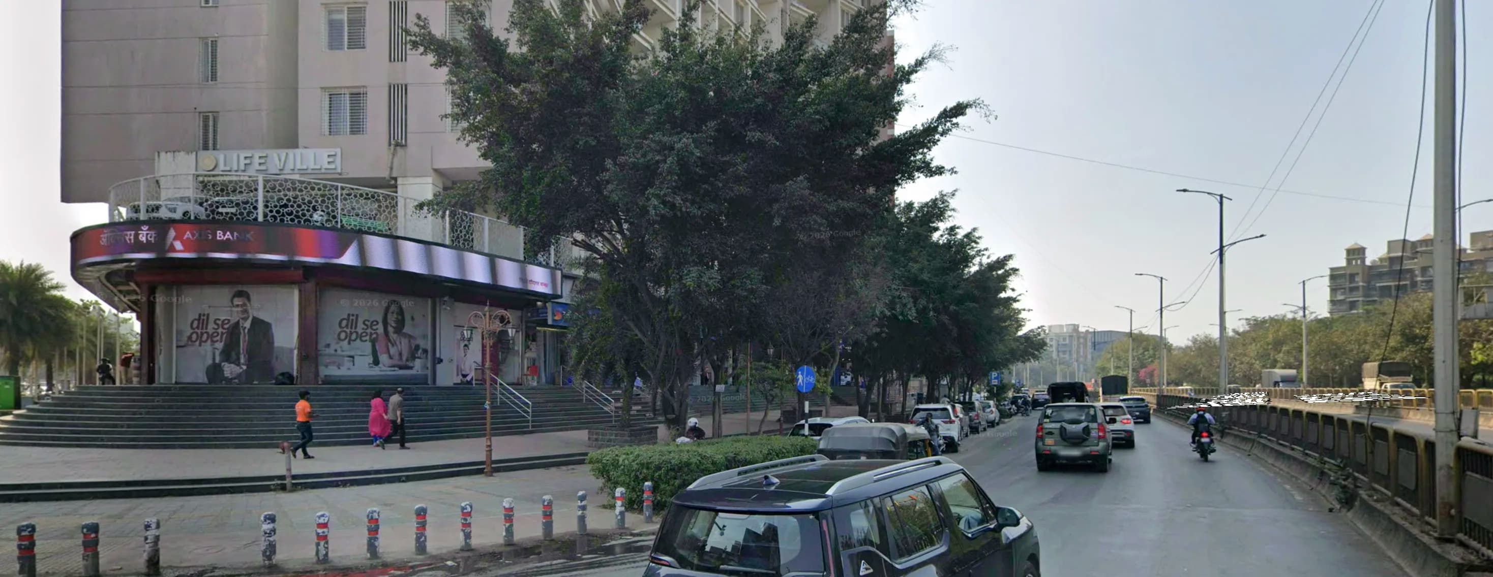 Linear Garden Street